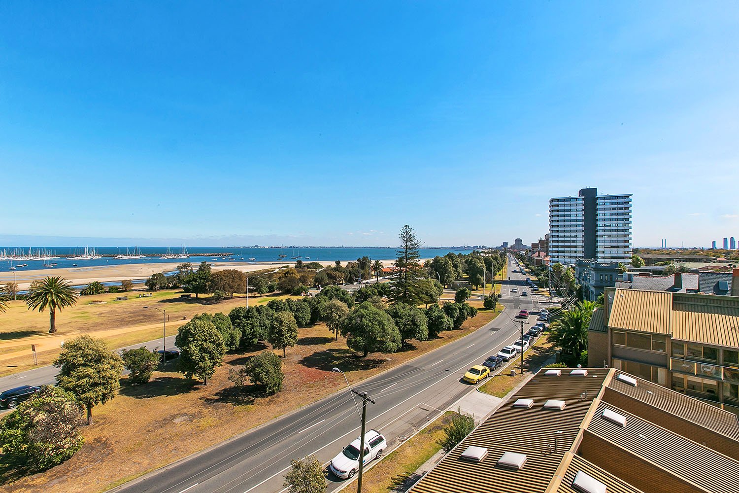 Property Gallery Thumbnail 6