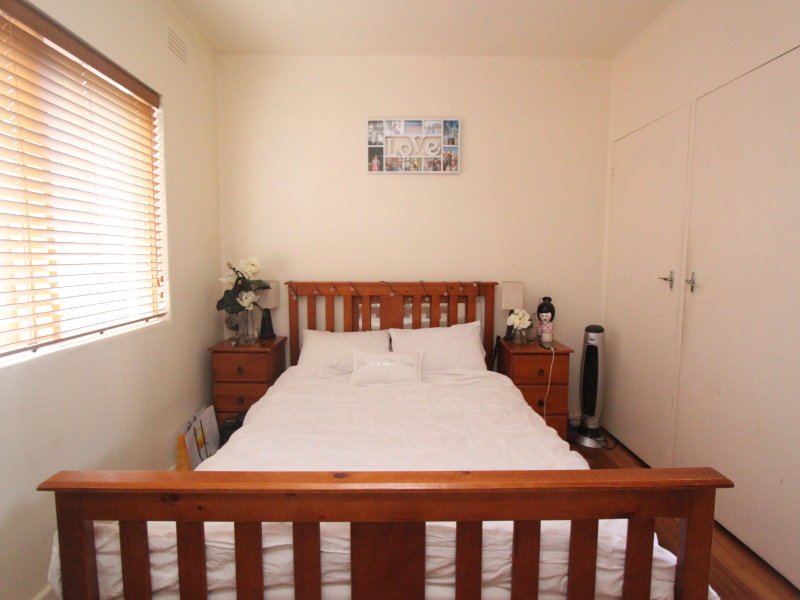 Property Gallery Thumbnail 3
