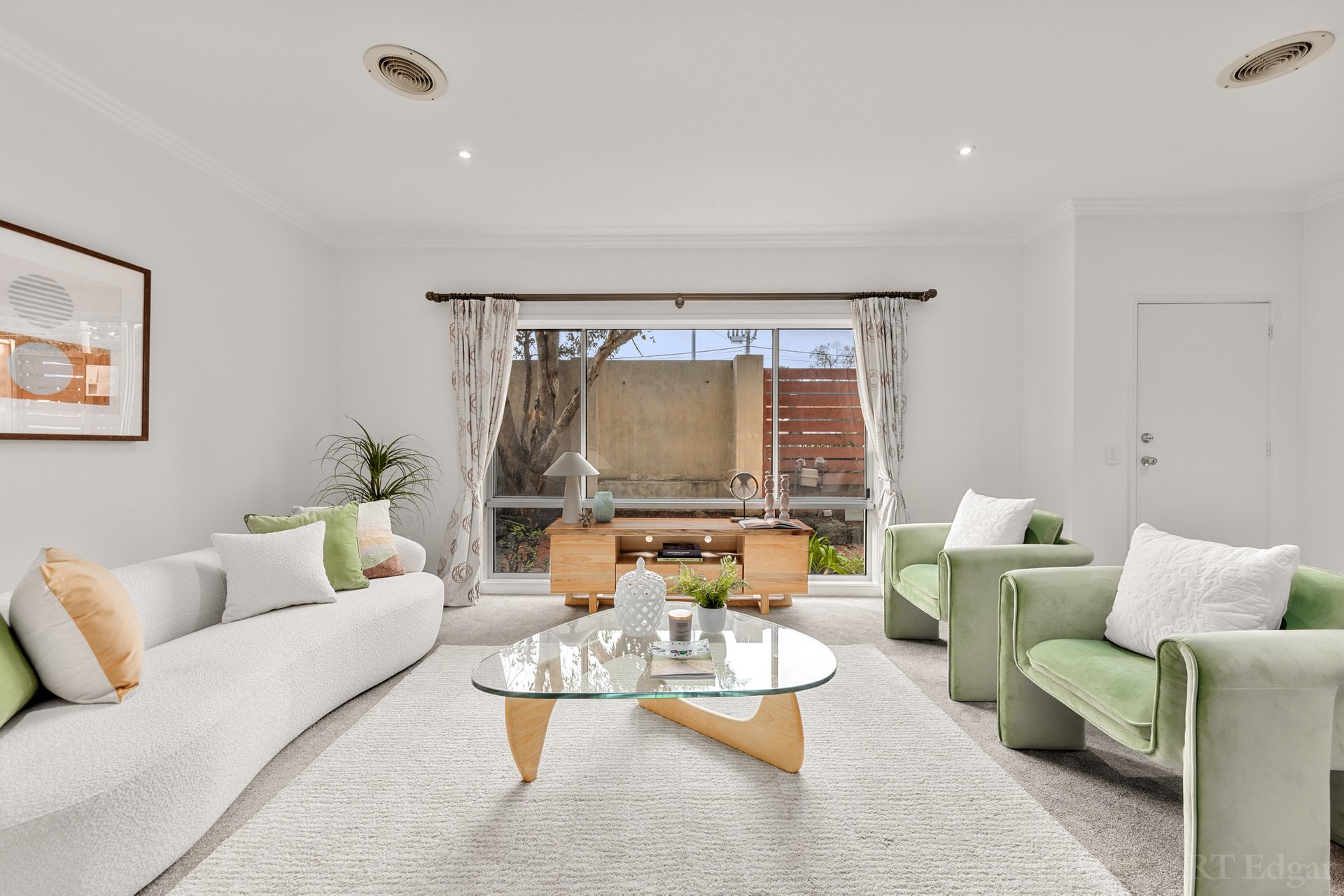 Property Gallery Thumbnail 2