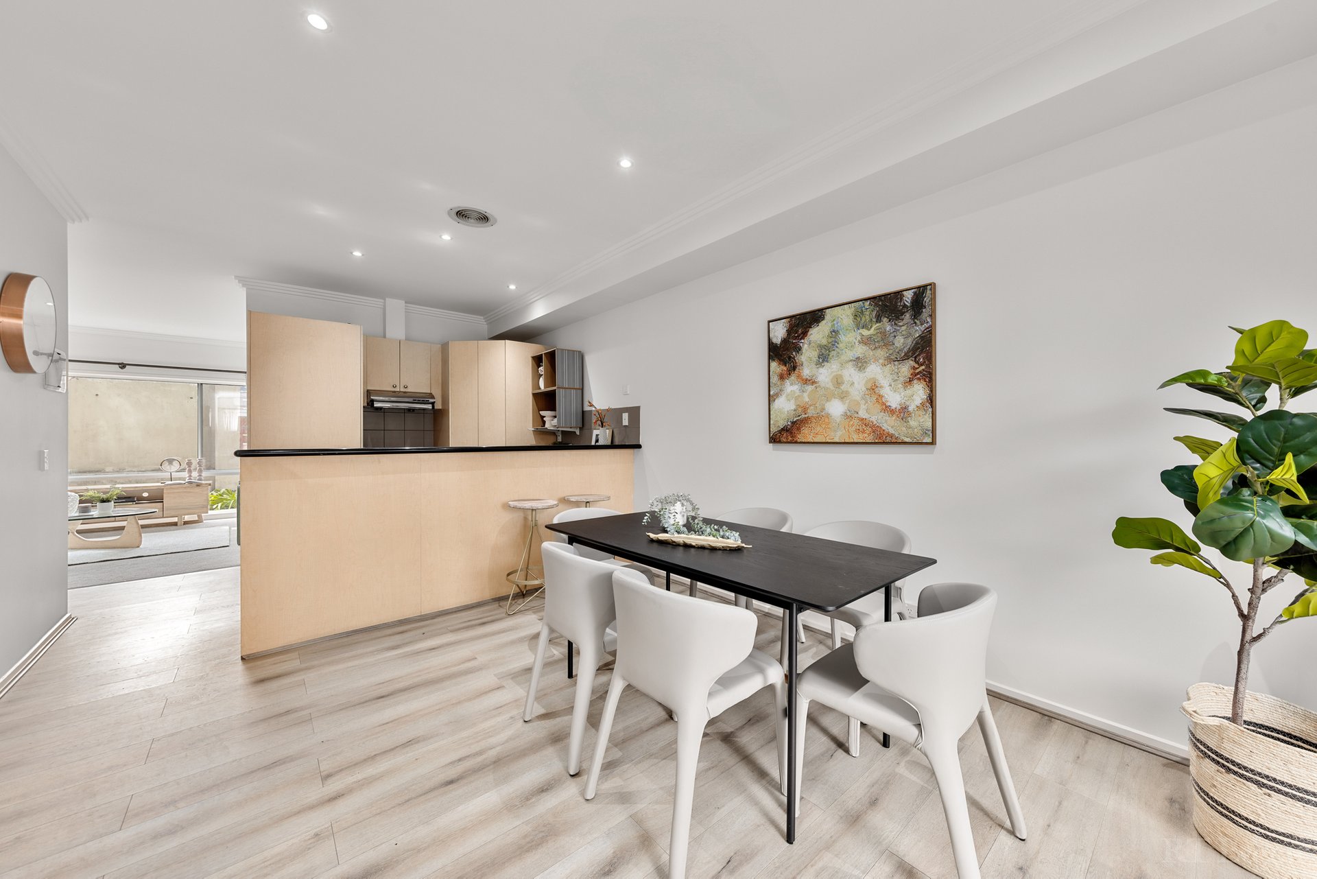 Property Gallery Thumbnail 5