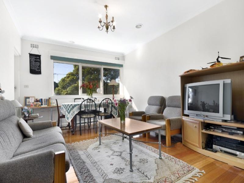 5/35-37 Narrak Road, Balwyn image 2