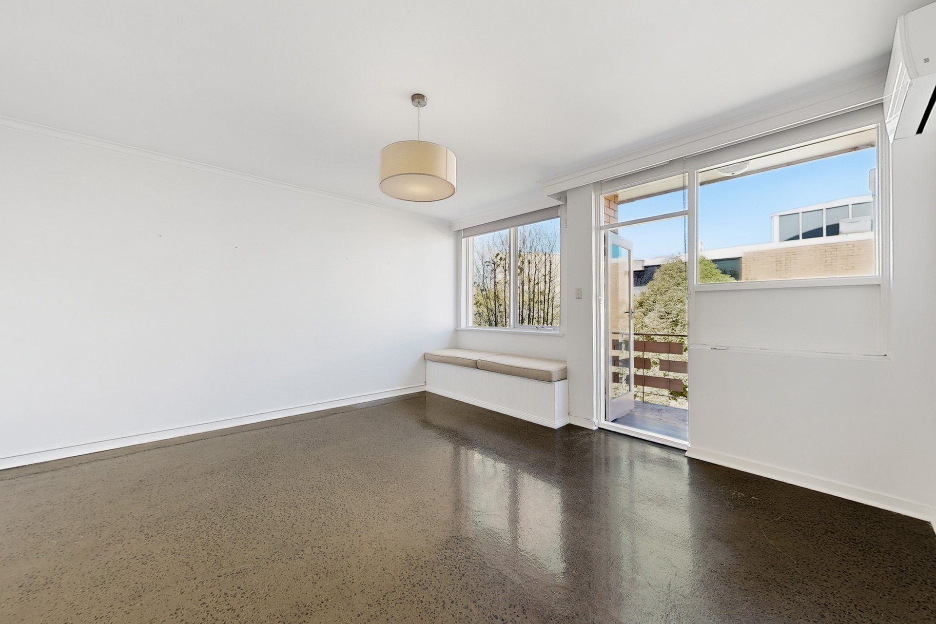 5/35 Dickens Street, Elwood image 4
