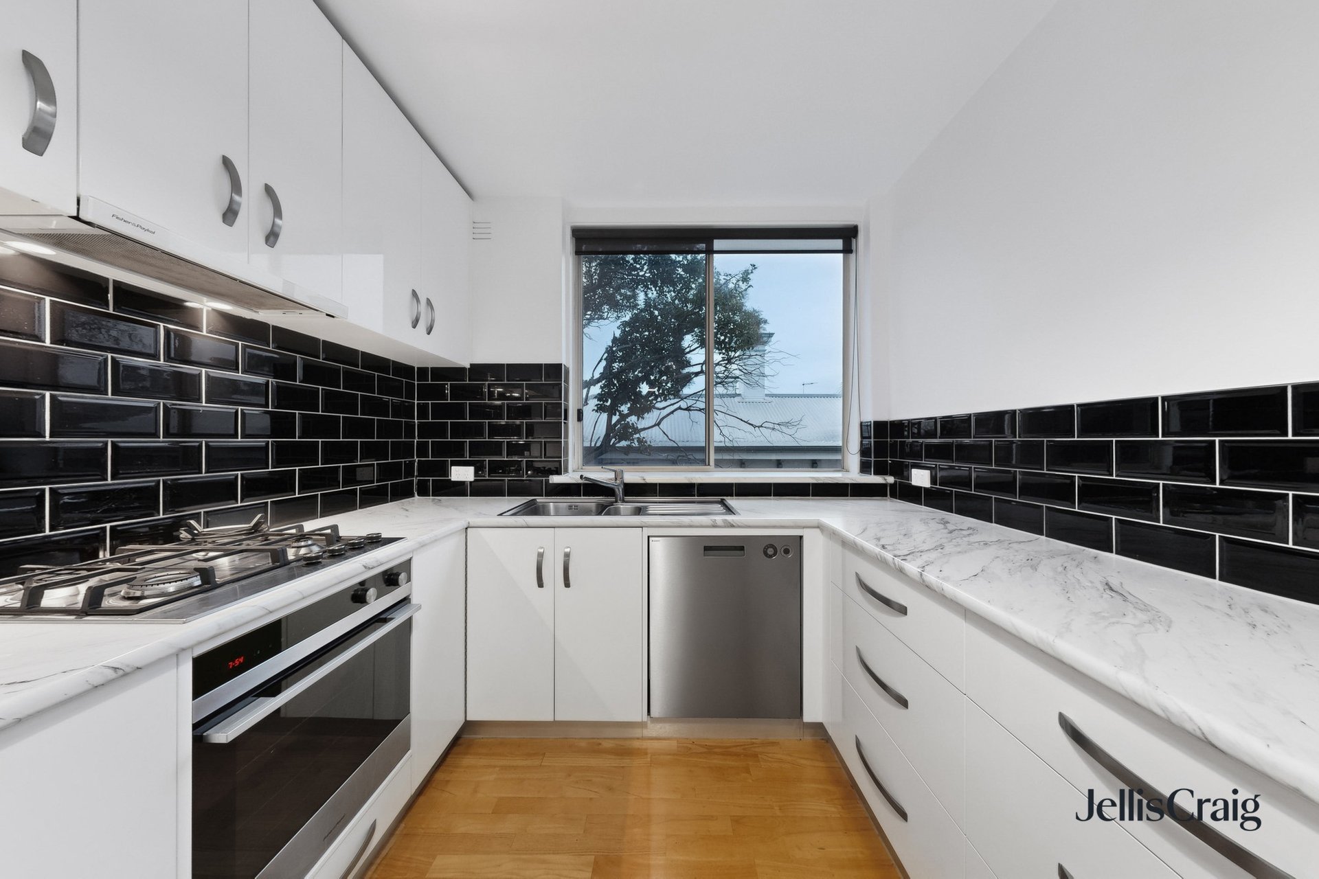 5/36 Byron St, Elwood image 3