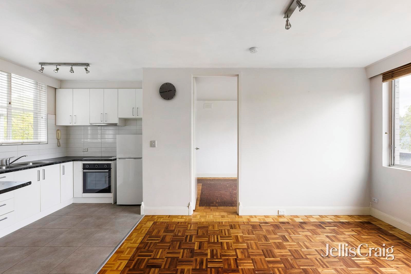 5/368 Dryburgh Street, North Melbourne image 3