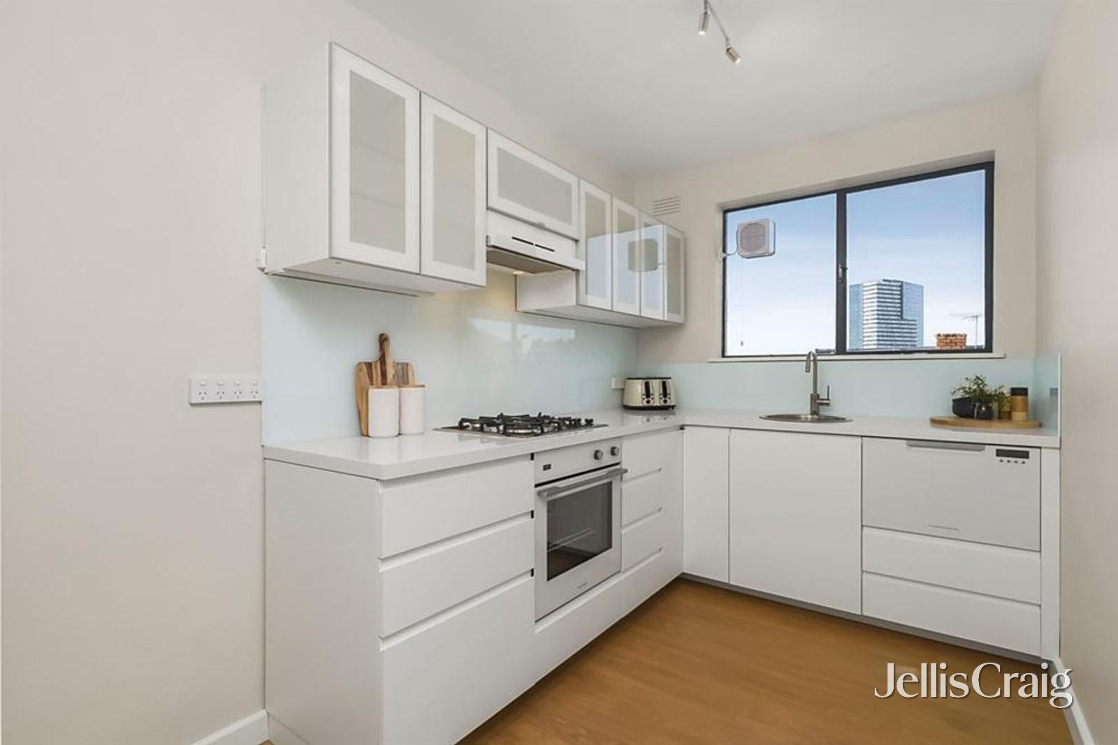 5/37 Bignell Street, Flemington image 4