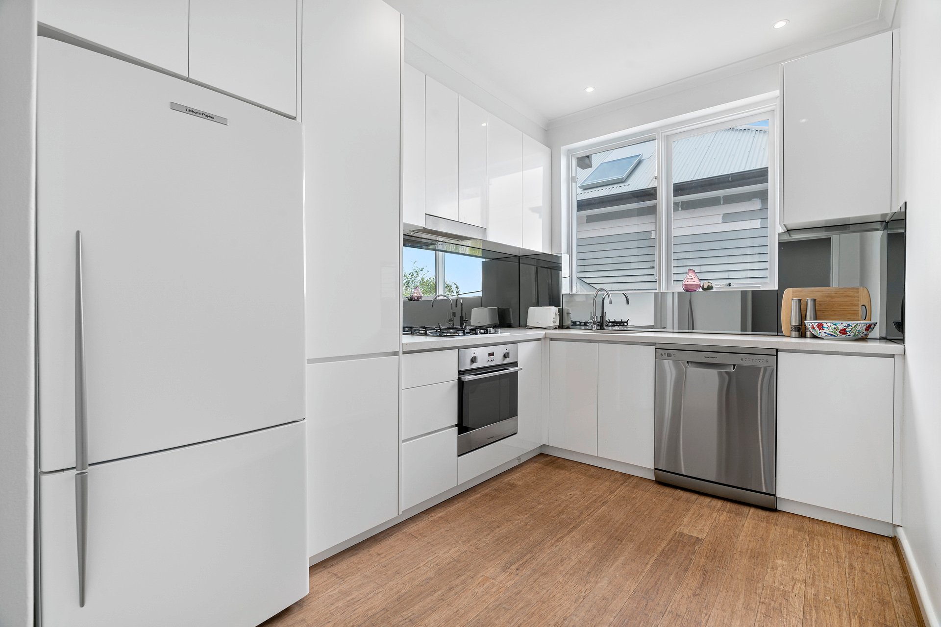 Property Gallery Thumbnail 3