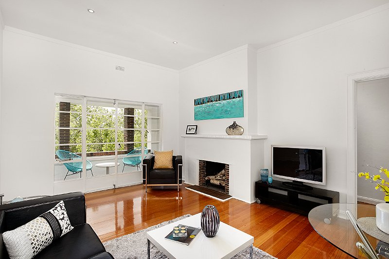 5/38 Ormond Road, Elwood image 2