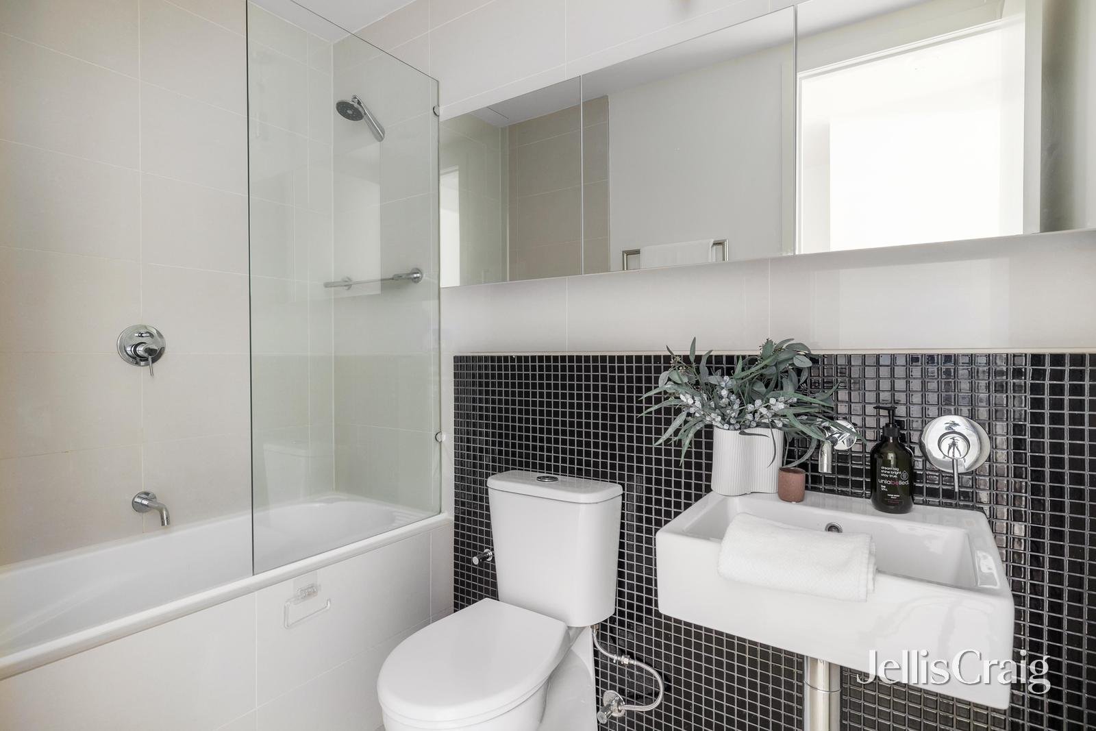 5/39 Kooyong Road, Armadale image 9