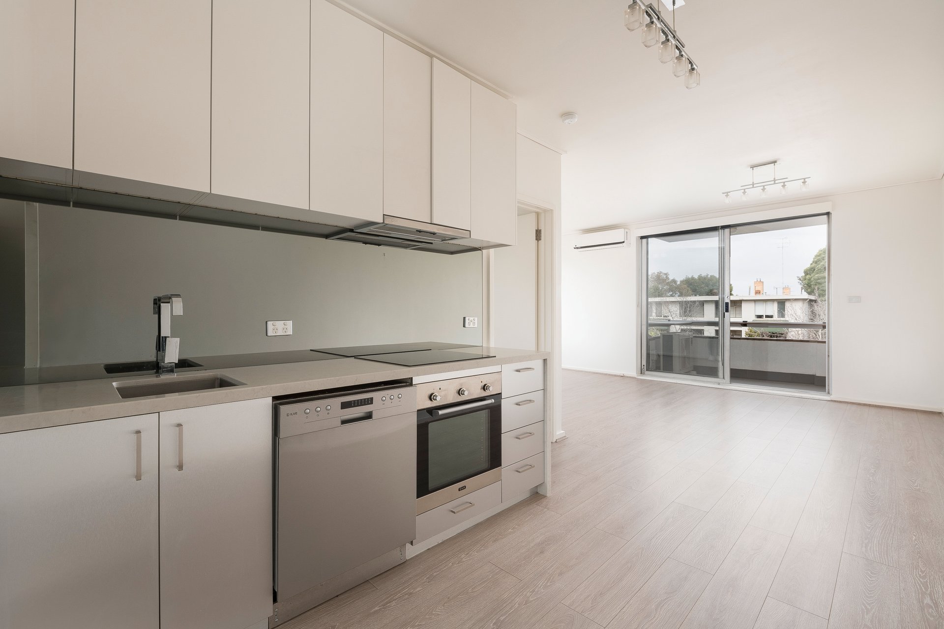 Property Gallery Thumbnail 2