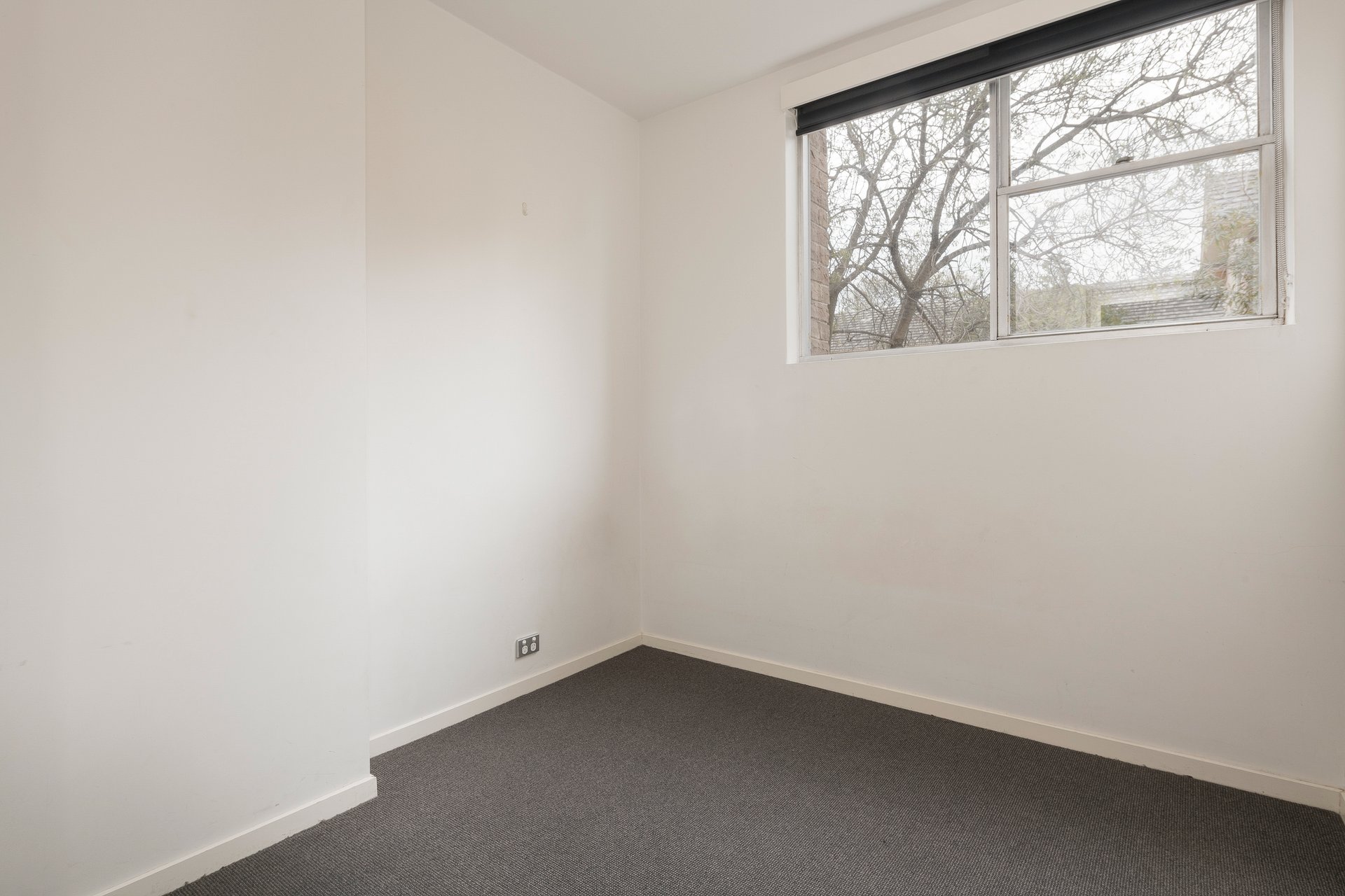 Property Gallery Thumbnail 5