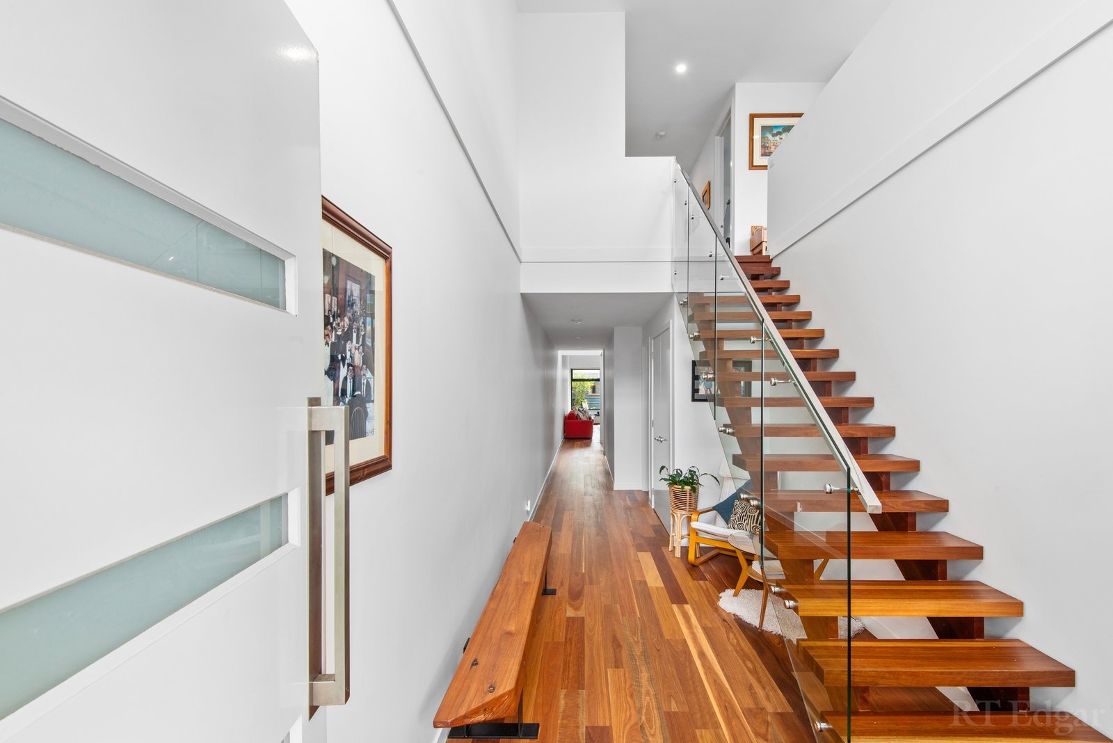 Property Gallery Thumbnail 8