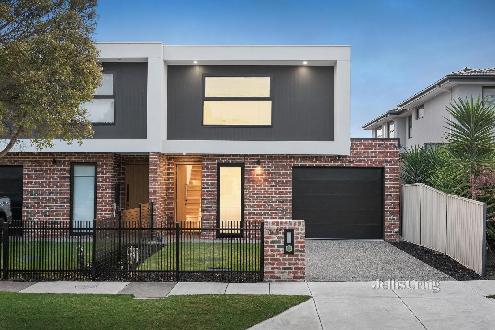 53b Brady Road, Bentleigh East image 1