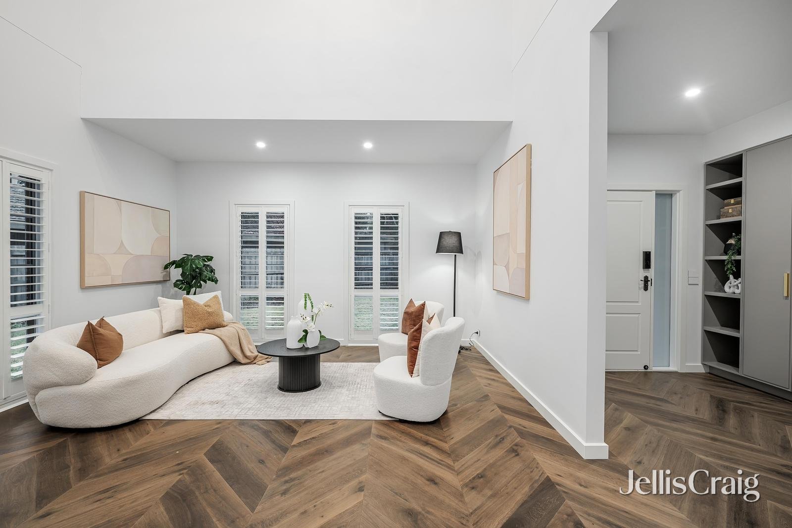 5/4-5 Tawonga Court, Glen Waverley image 2