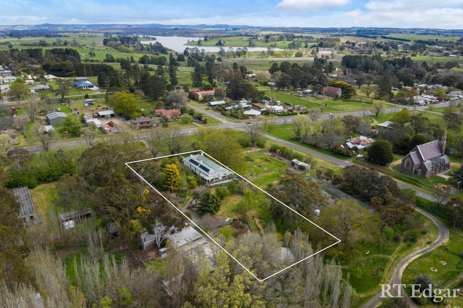 Property Gallery Thumbnail 3