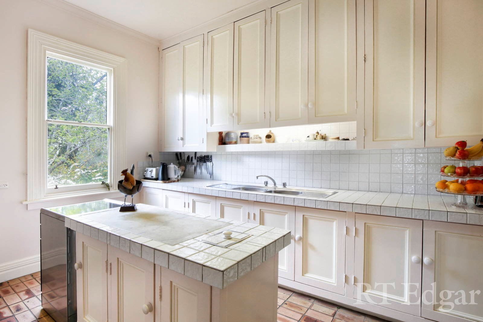 Property Gallery Thumbnail 9