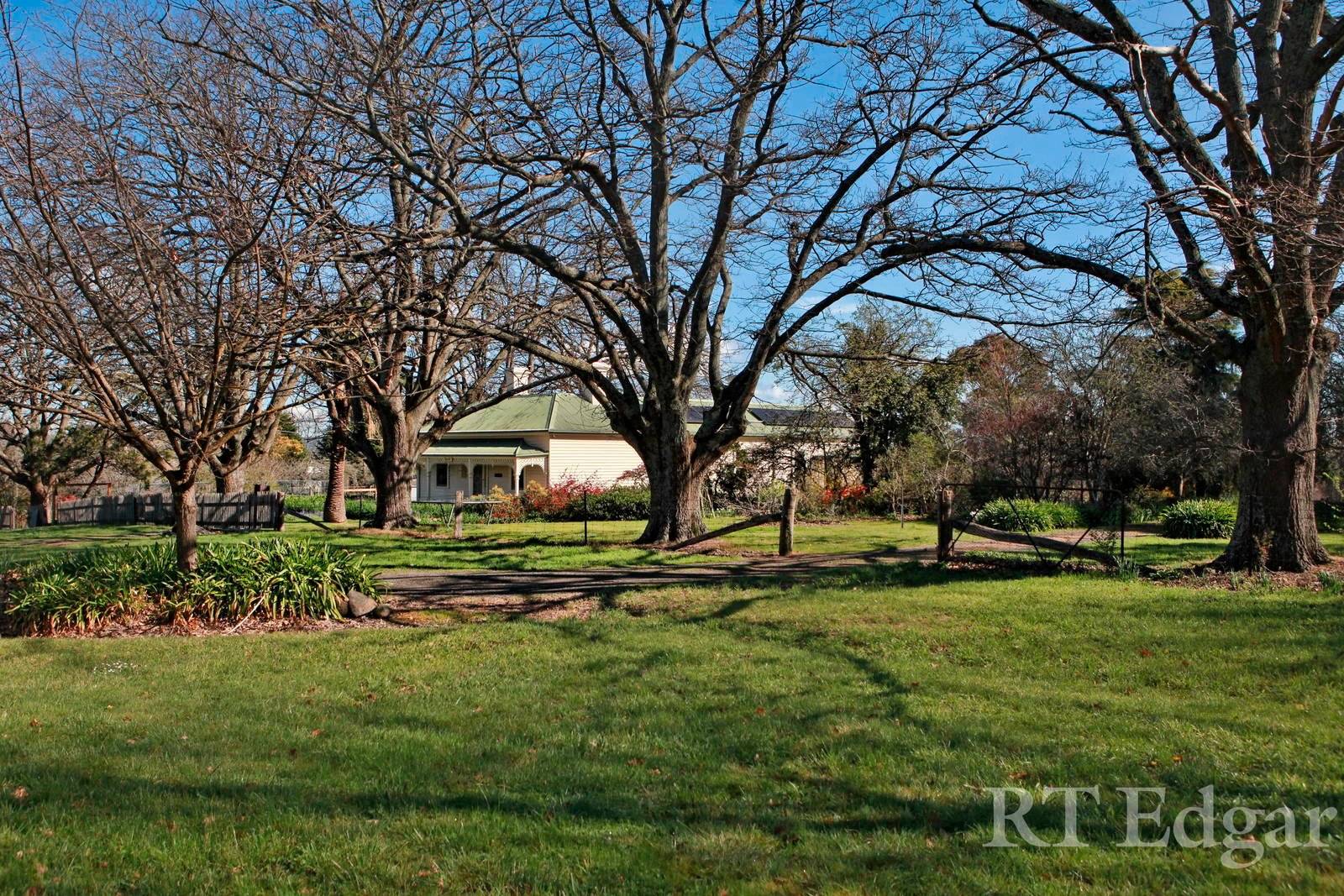 Property Gallery Thumbnail 16