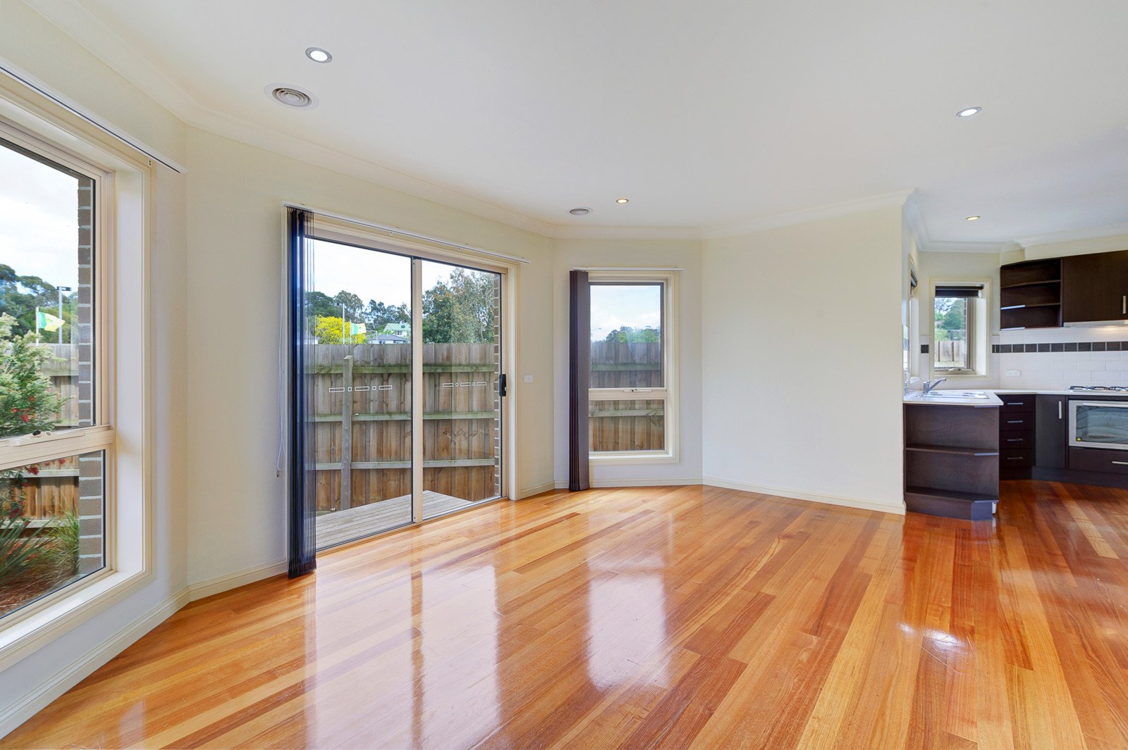 5/4-6 Cambridge Road, Mooroolbark image 3