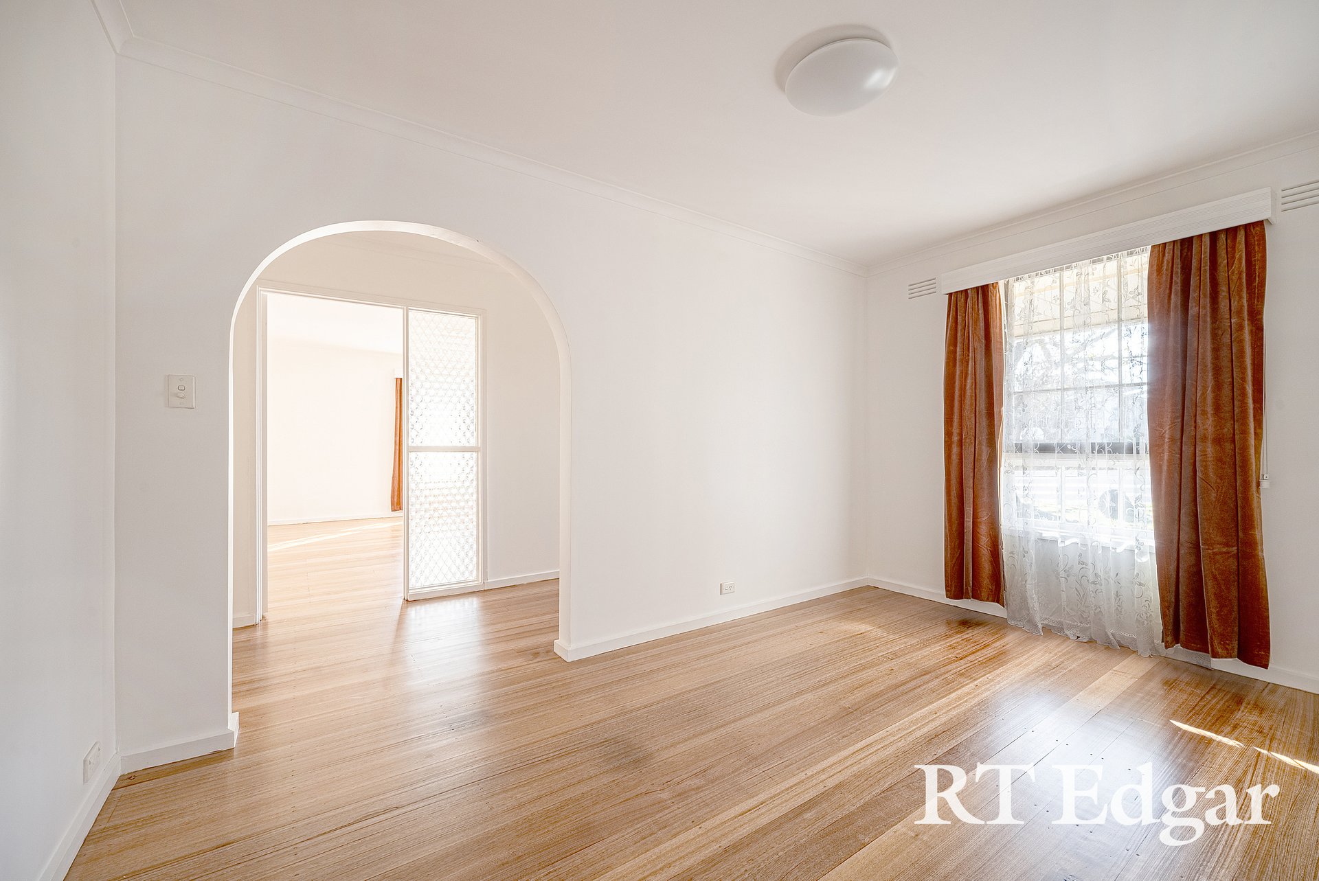 Property Gallery Thumbnail 5