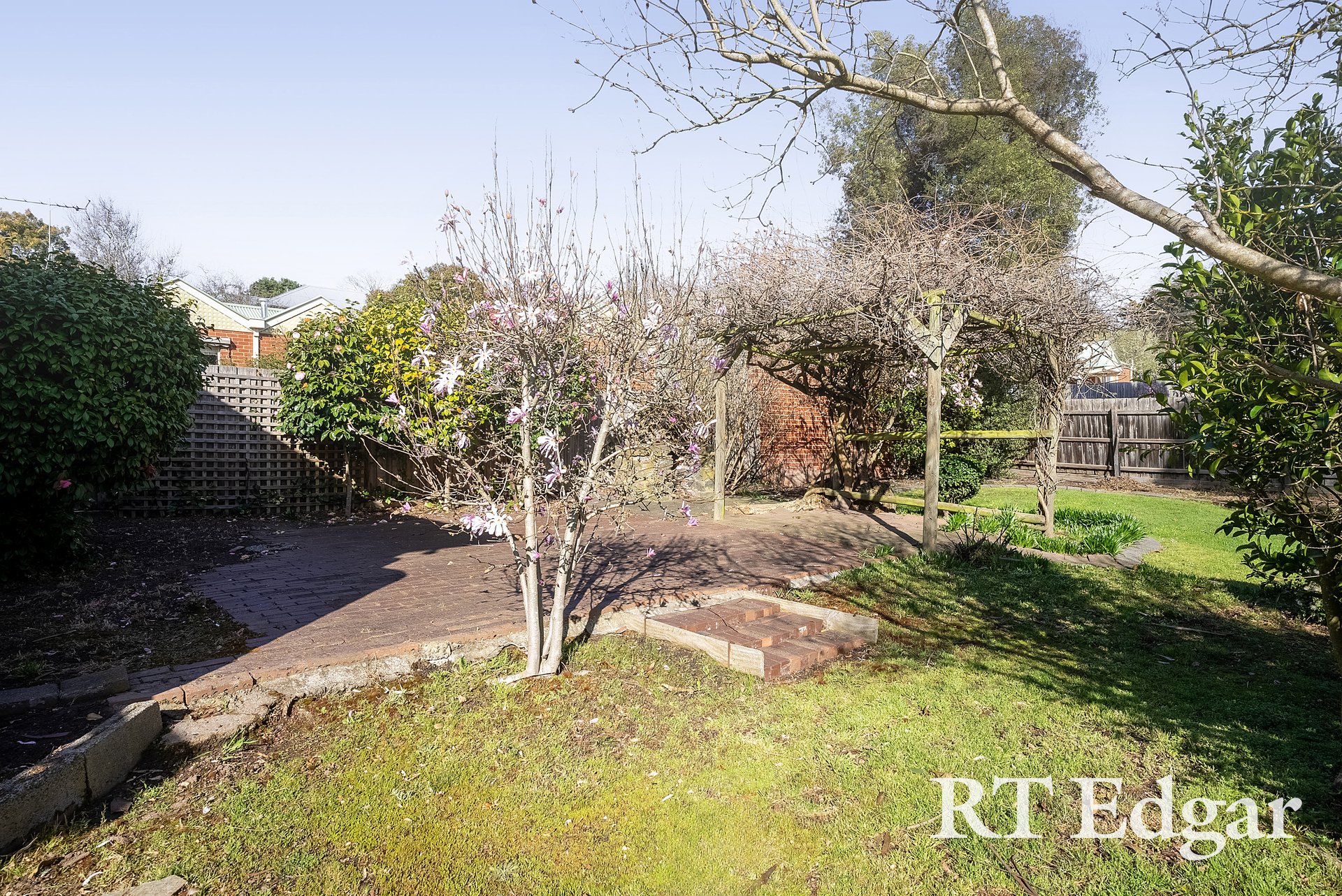 Property Gallery Thumbnail 8