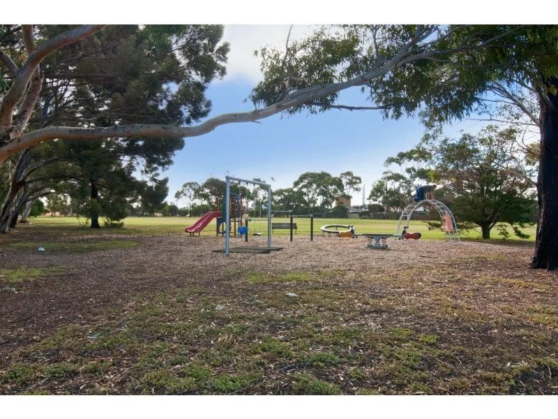 54 Brook Drive, Altona image 7