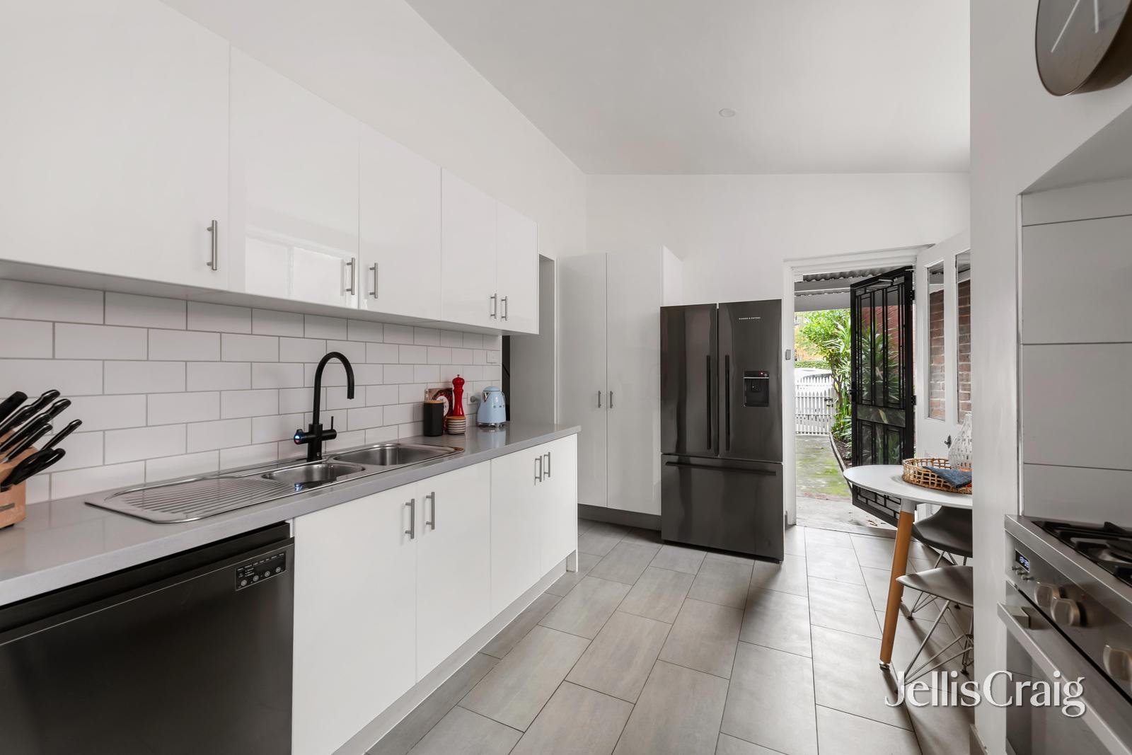 54 Clifton Street, Richmond image 5