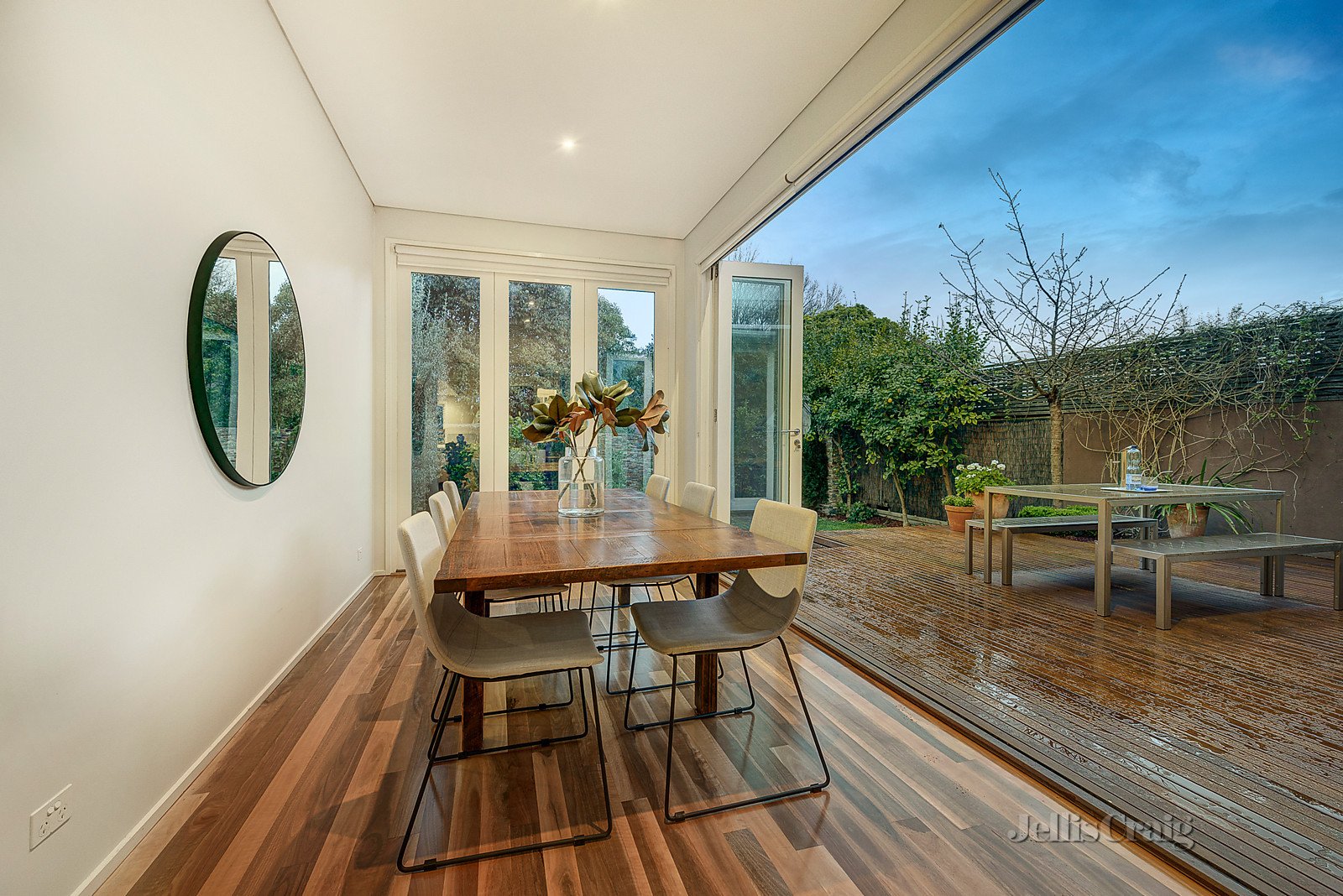 54 Croydon Road, Surrey Hills image 3