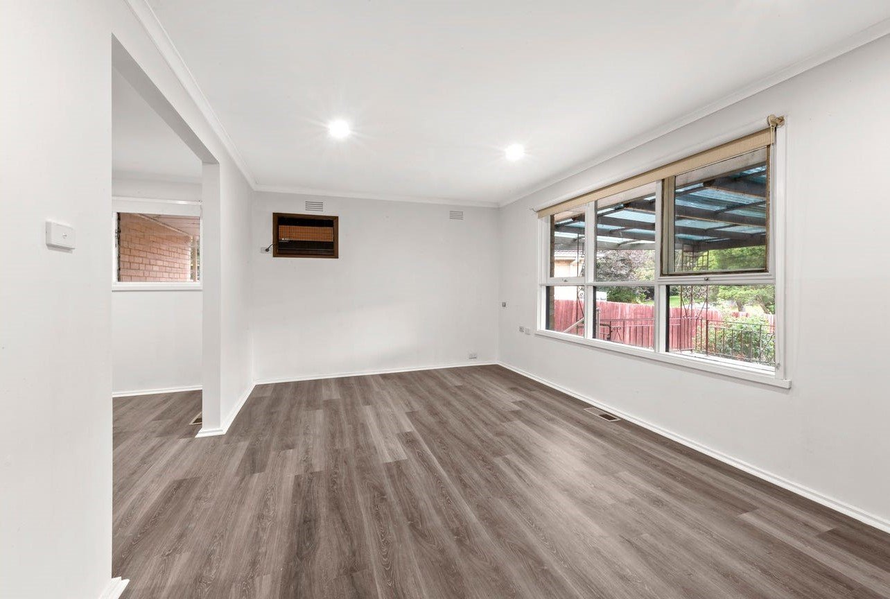 54 Croydondale Drive, Mooroolbark image 2