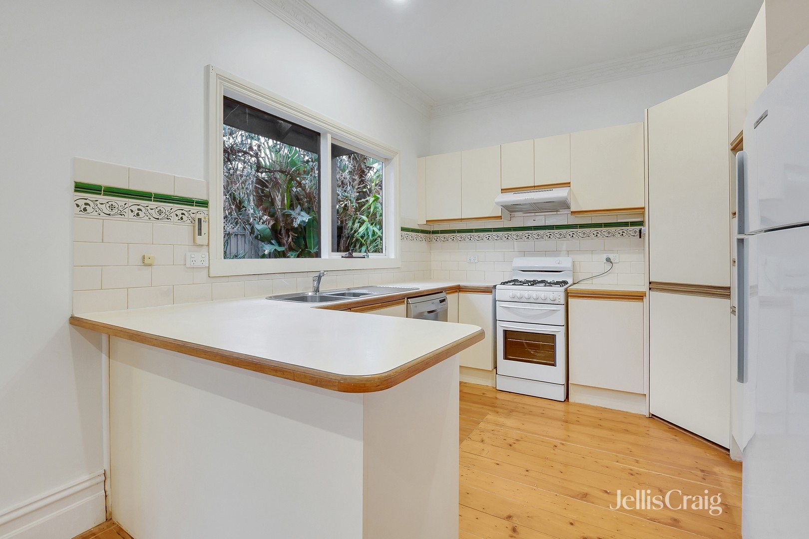 54 De Carle Street, Brunswick image 5