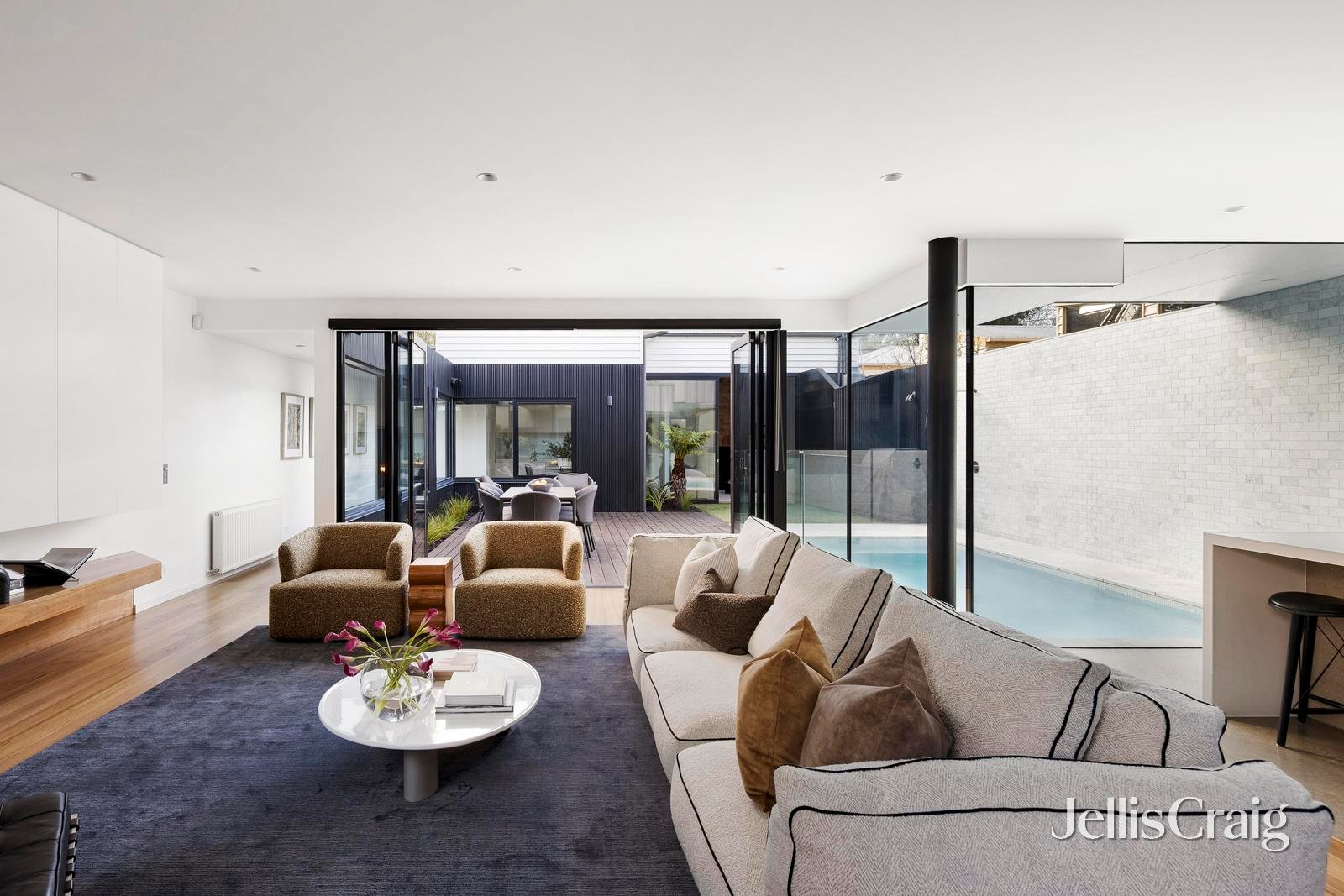 54 Derham Street, Port Melbourne image 3