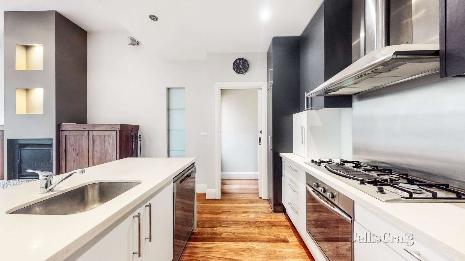 54 Edsall Street, Malvern image 2