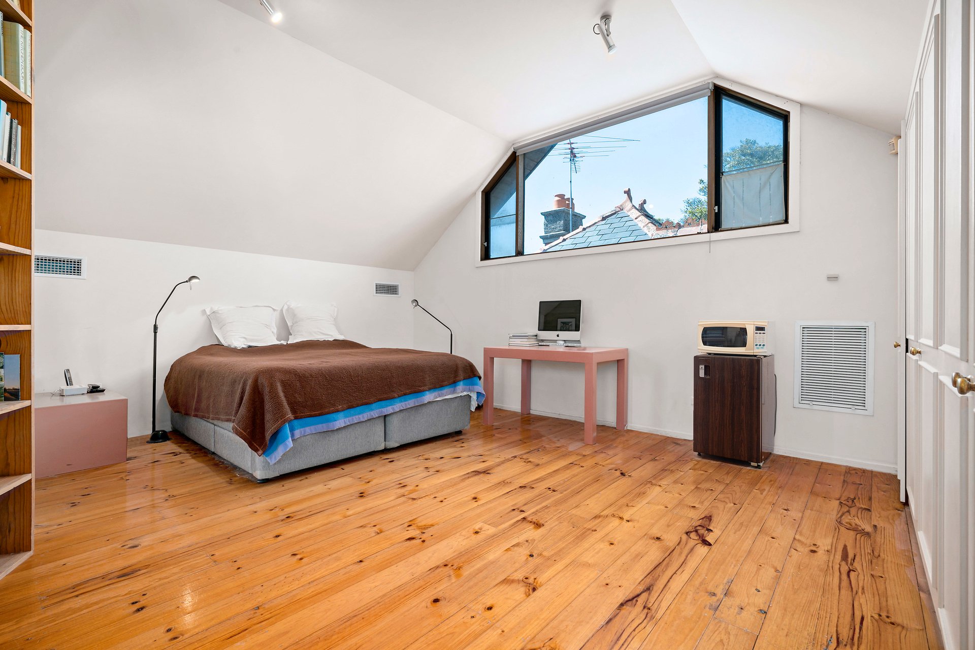 Property Gallery Thumbnail 7