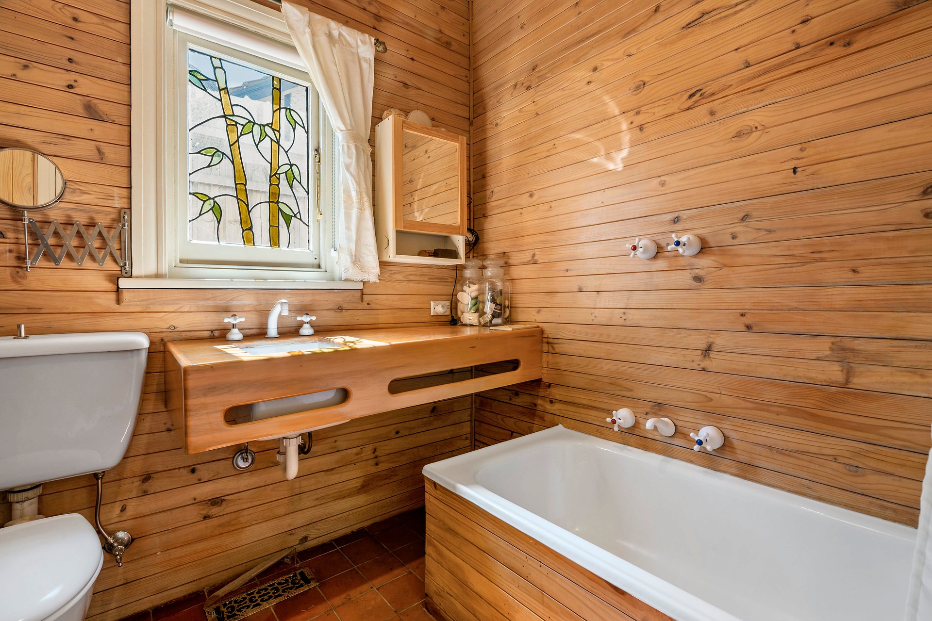 Property Gallery Thumbnail 9