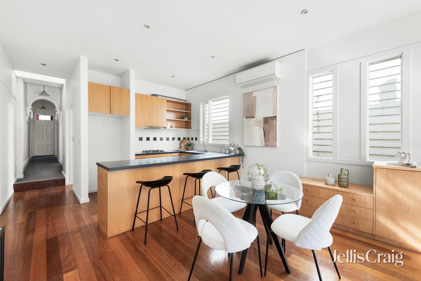 54 Finlay Street, Albert&nbsp;Park image 4