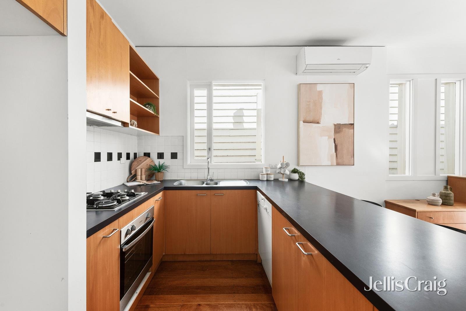 54 Finlay Street, Albert&nbsp;Park image 6