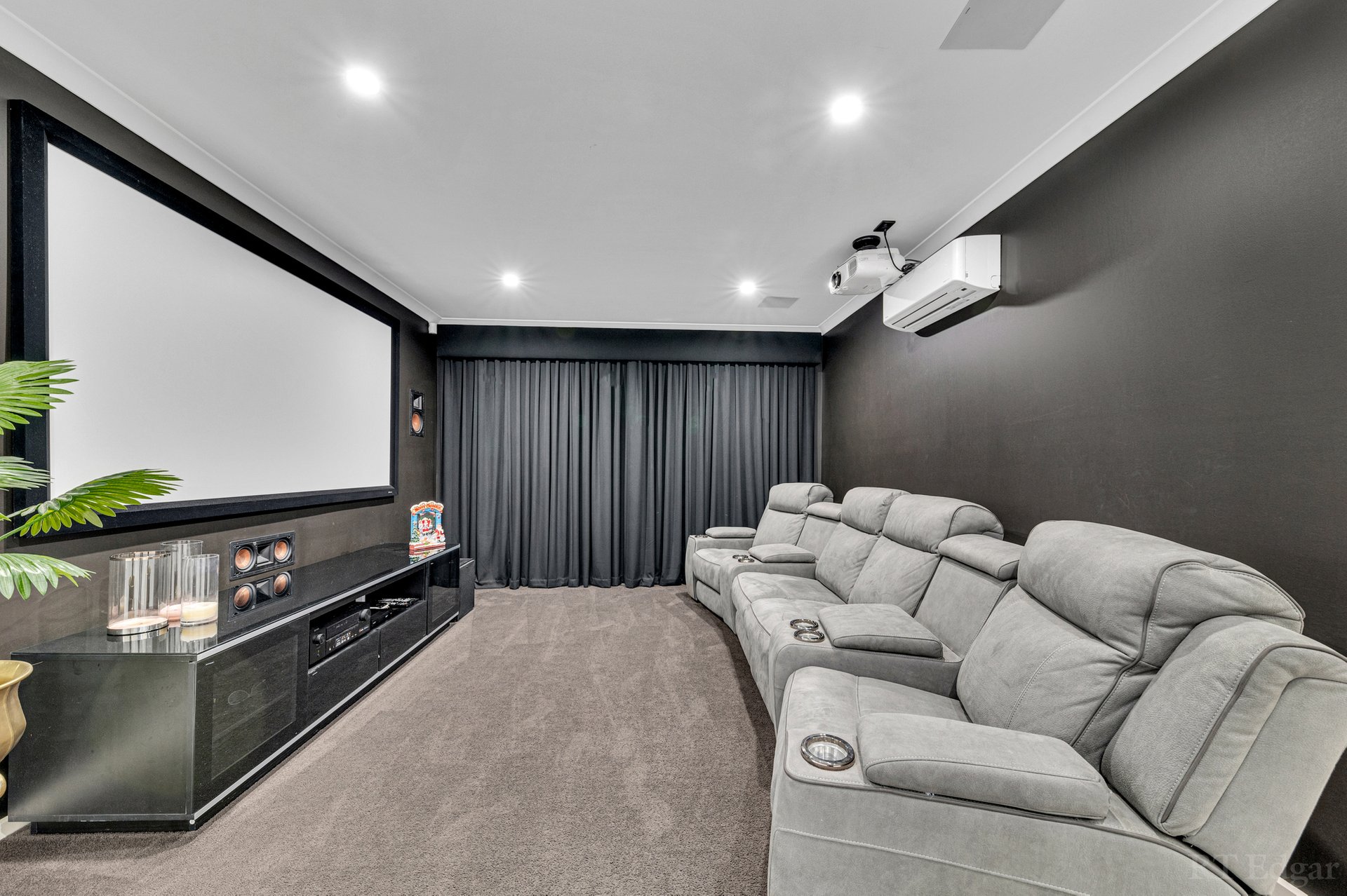 Property Gallery Thumbnail 3