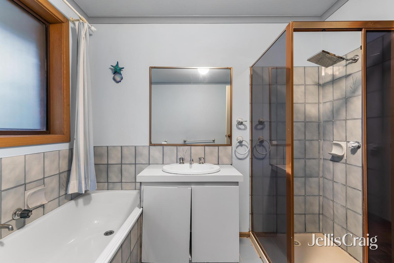 54 Garden Grove Drive, Mill&nbsp;Park image 10