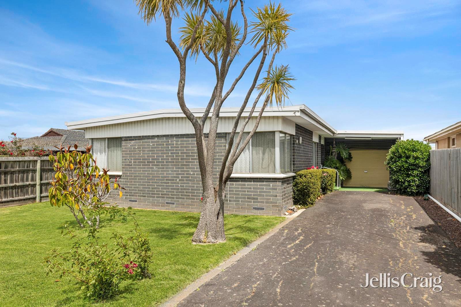 54 Graylea Avenue, Herne Hill image 1