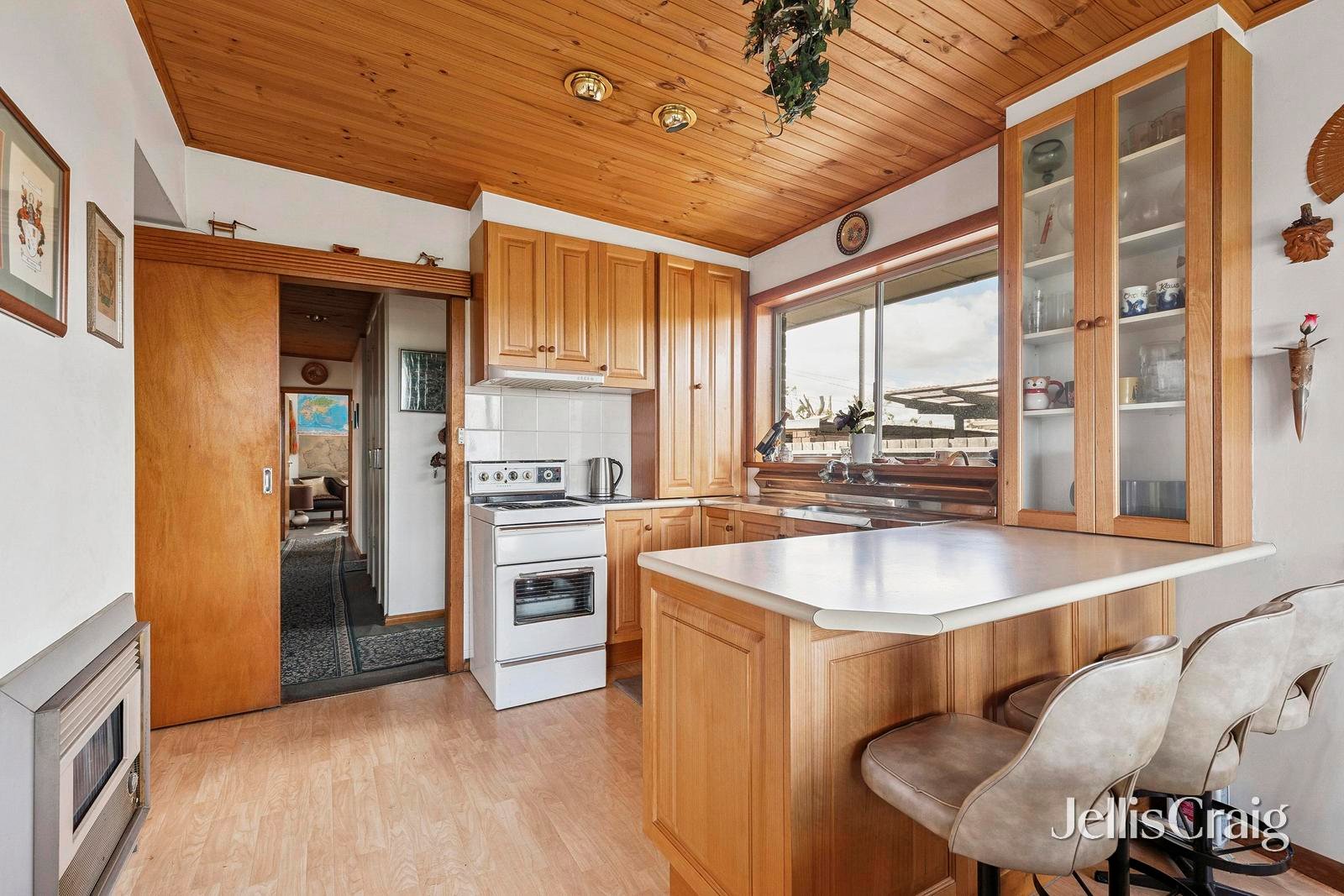 54 Graylea Avenue, Herne Hill image 4