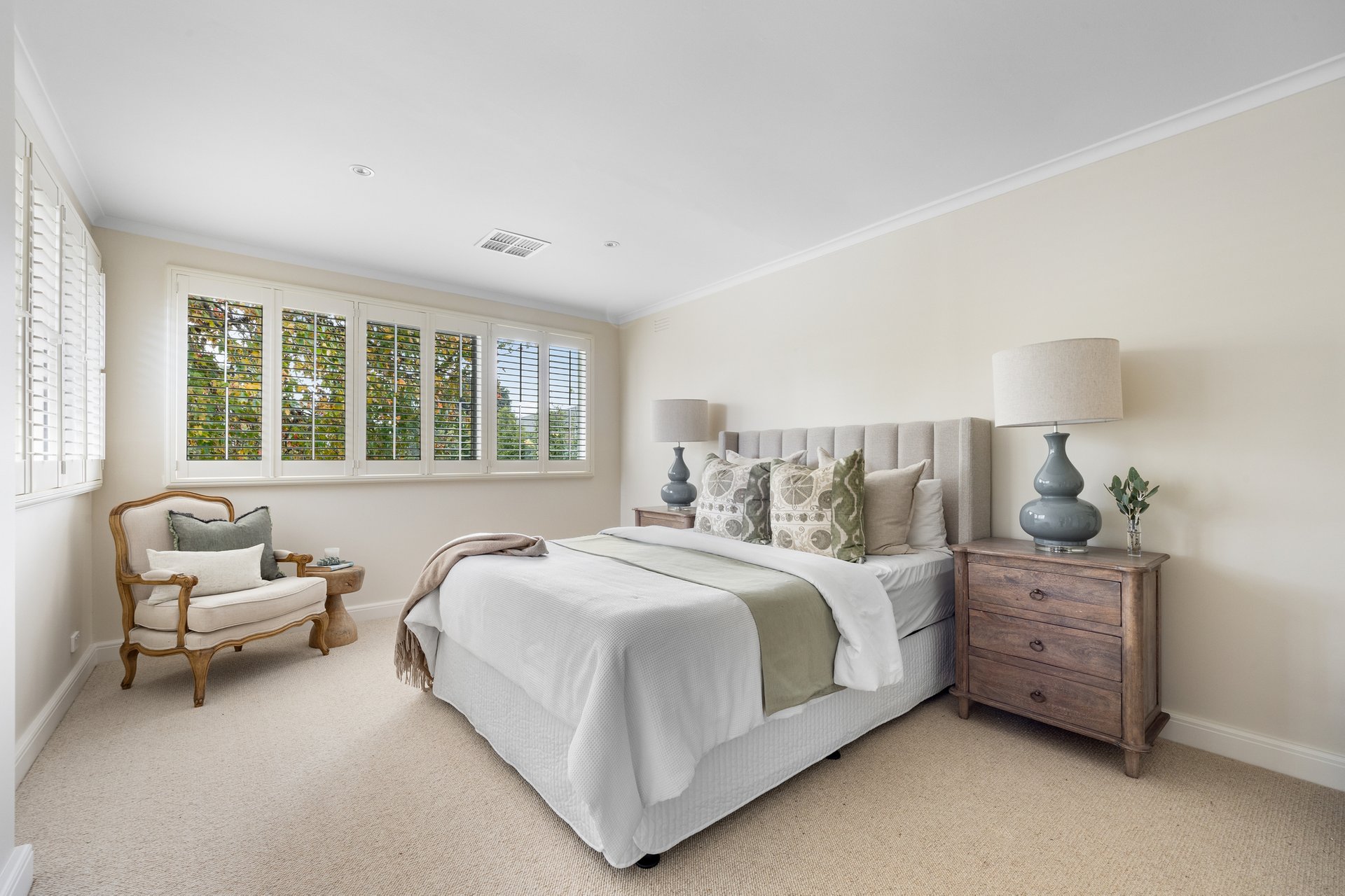 Property Gallery Thumbnail 17