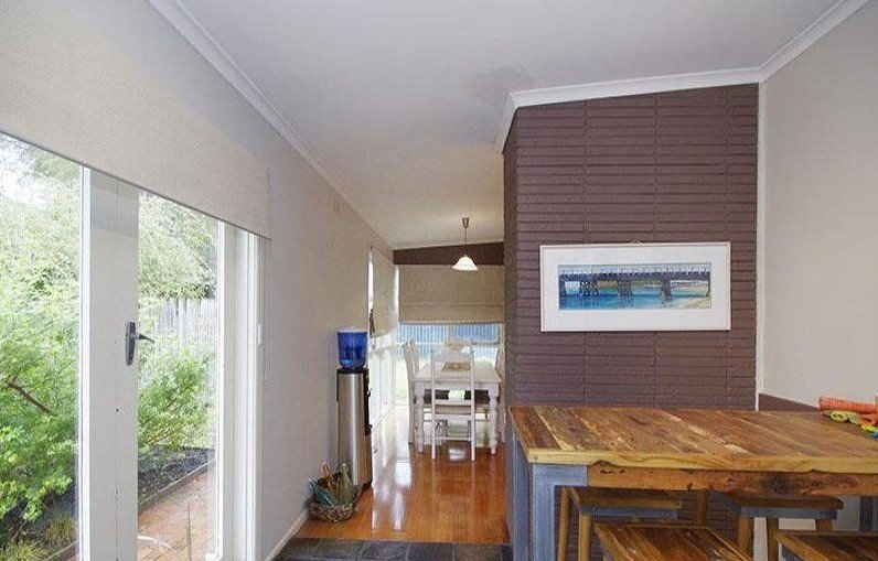 54 Henry Street, Belmont image 5