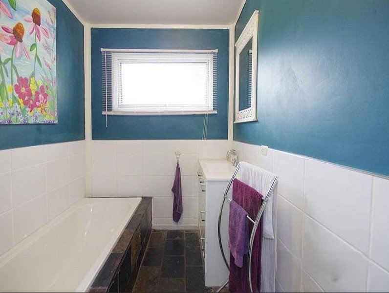 54 Henry Street, Belmont image 8