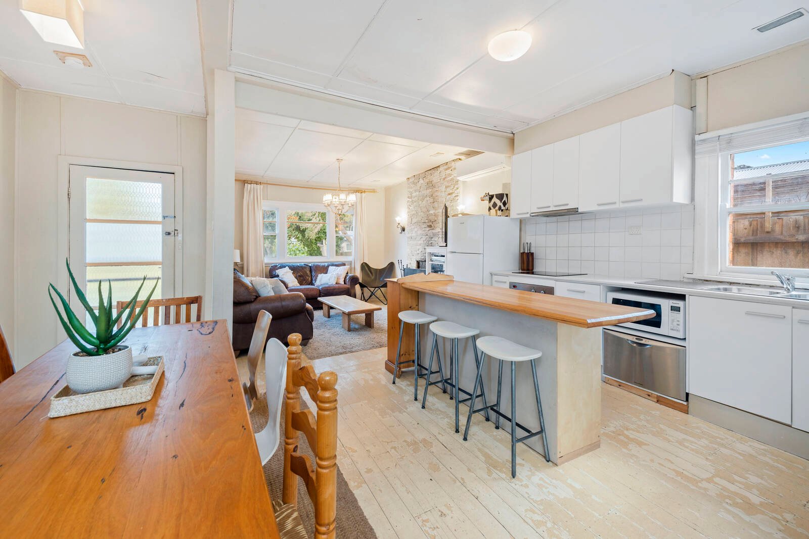 Property Gallery Thumbnail 6