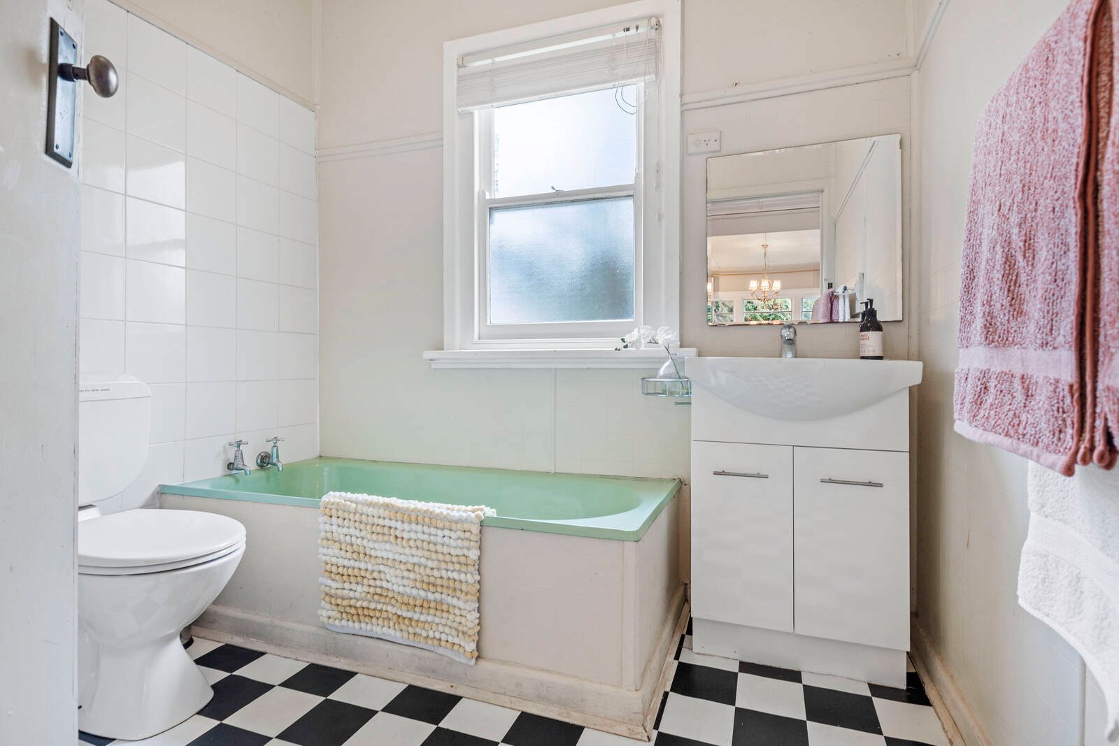 Property Gallery Thumbnail 15