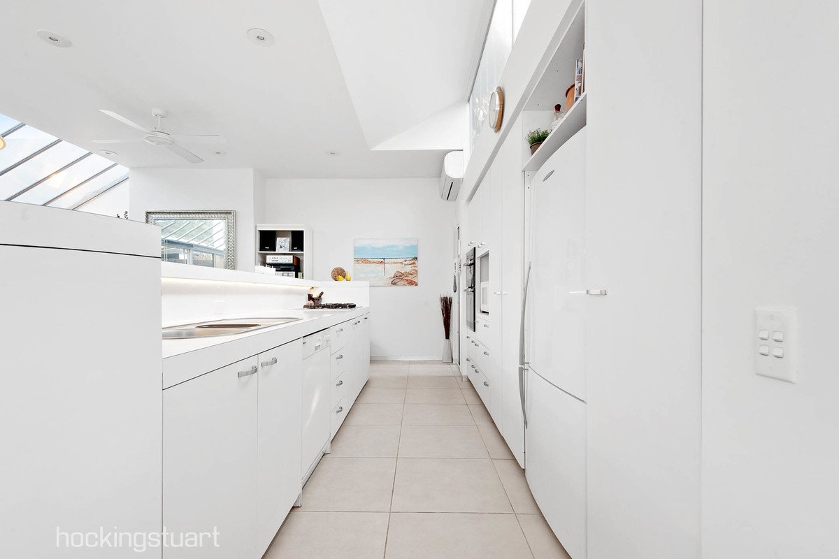 54 Manningtree Road, Hawthorn image 5