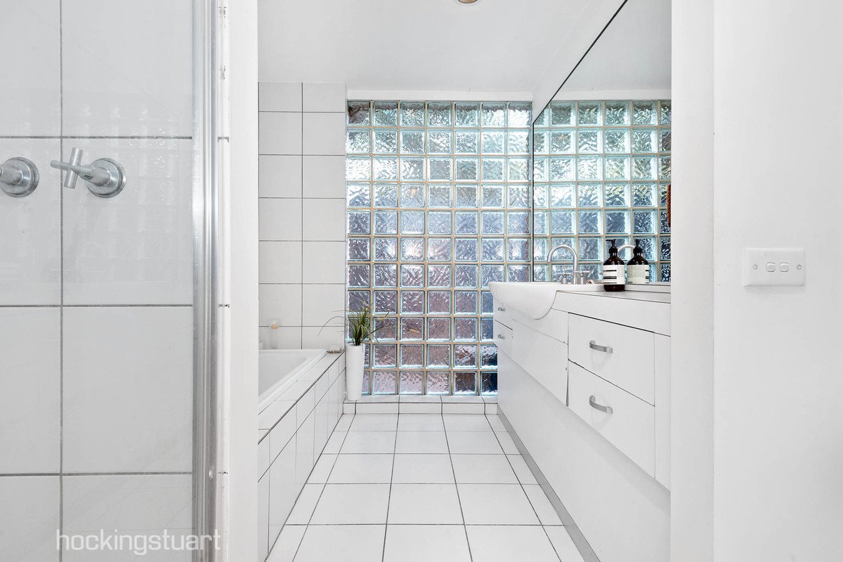 54 Manningtree Road, Hawthorn image 9
