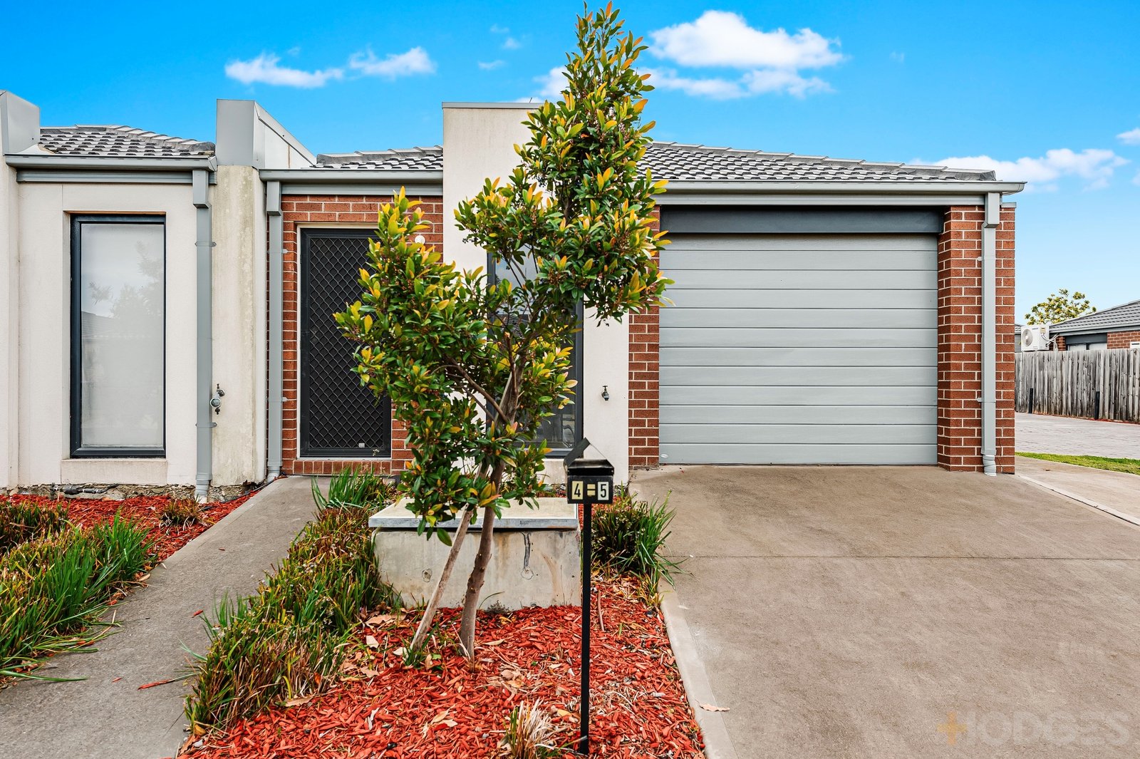 5 / 4 Mantello Drive Werribee