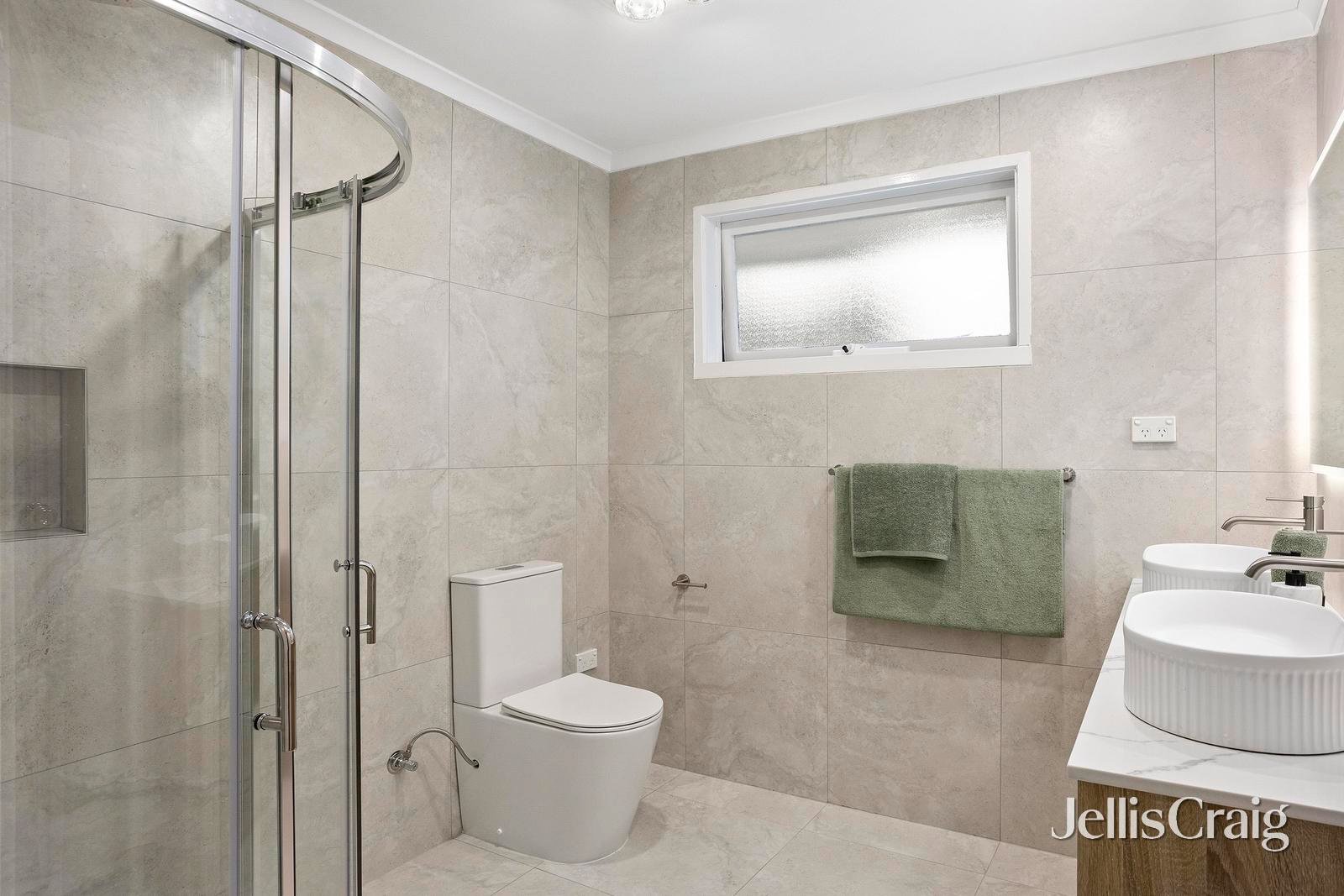 54 Margot Avenue, Doncaster image 11