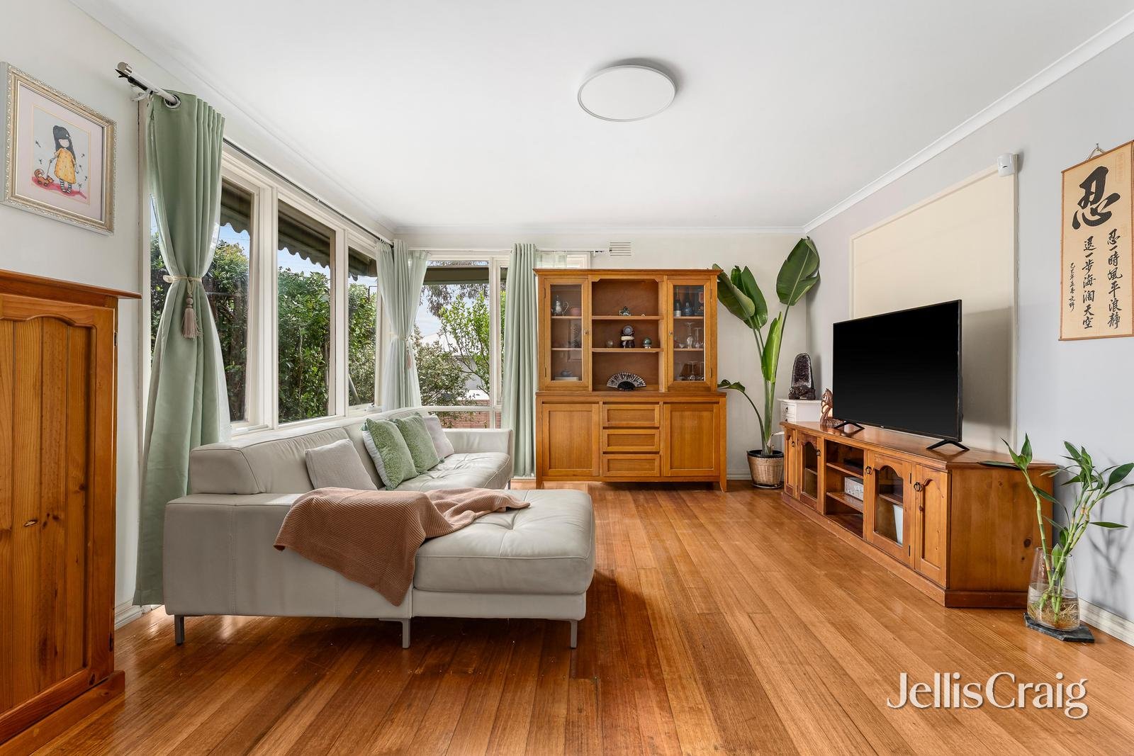 54 Mcintyre Drive, Altona image 3