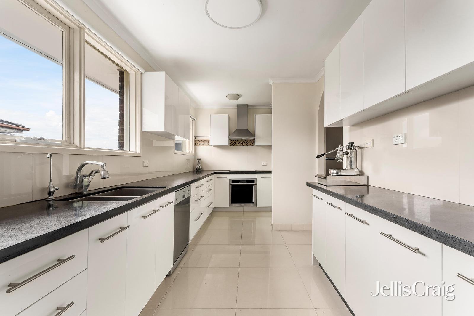54 Mcintyre Drive, Altona image 4
