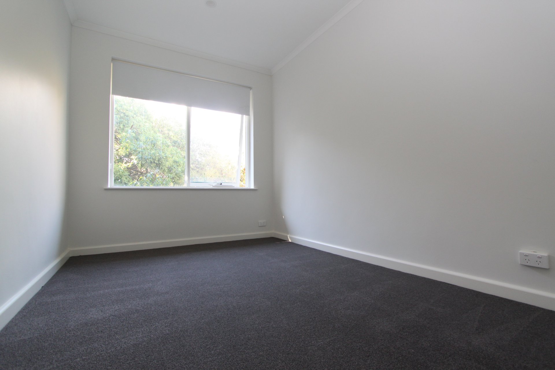 Property Gallery Thumbnail 6